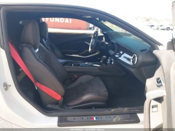 Chevrolet Camaro VI 2018 Chevrolet Camaro ZL1 2018 6.2l 6.2 Benzyna 650KM, zdjęcie 9