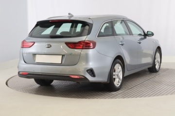 Kia Ceed III Kombi 1.6 CRDi 136KM 2021 Kia Ceed 1.6 CRDi MHEV, Salon Polska, Serwis ASO, zdjęcie 4