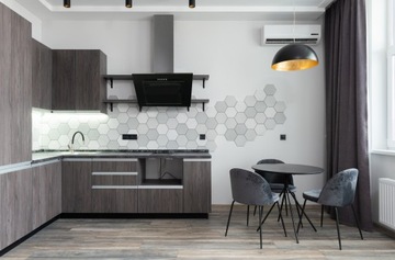 MAAN Вертикальная кухонная вытяжка 60см Черная настенная стеклянная светодиодная тихая эффективная