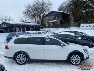 Volkswagen Passat B7 Variant 2.0 TDI CR BlueMotion 177KM 2013 Volkswagen Passat Alltrack 2.0tdi 4-Motion automat dsg skory ledy bi xeno, zdjęcie 17