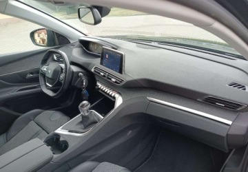 Peugeot 3008 II Crossover 1.2 PureTech 130KM 2017 Peugeot 3008 Bezwypadkowy - serwis - wersja Allure 1.2 Benzyna 131KM, zdjęcie 14
