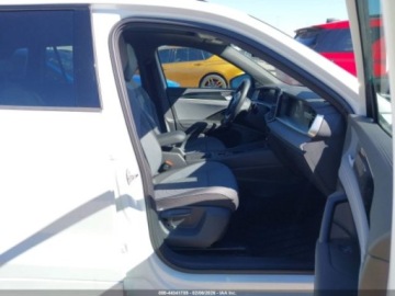 Volkswagen Tiguan III 2025 Volkswagen Tiguan Se R-Line Black 2025 2.0 Benzyna 201KM, zdjęcie 9