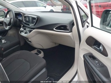 Chrysler Voyager V 2022 Chrysler Voyager LX 2022 3.6l 3.6 Benzyna 287KM, zdjęcie 9