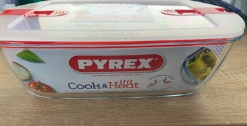 Прямоугольная форма для запекания Cook & Heat из пирекса, повреждена защелка