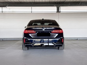 BMW Seria 5 G90-91 Touring 2.0 520d 197KM 2025 BMW Seria 5 520d xDrive Sport Sedan 2.0 (197KM) 2025, zdjęcie 3