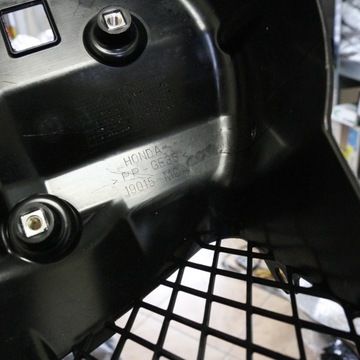 P272 Osłona wentylatora Prawa 2006+ Honda Goldwing GL 1800