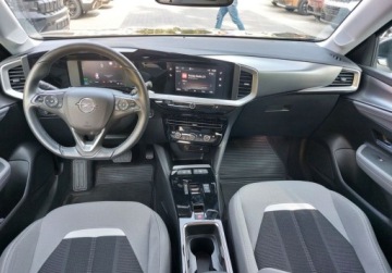 Opel Mokka II SUV-e 50kWh 136KM 2023 Opel Mokka Mokka-e 50kWh Elegance Elektryczny 136KM, zdjęcie 5