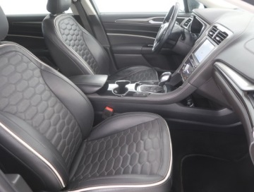 Ford Mondeo V Kombi Facelifting 2.0 Hybrid 187KM 2020 Ford Mondeo 2.0 Hybrid, Automat, Skóra, Navi, zdjęcie 8