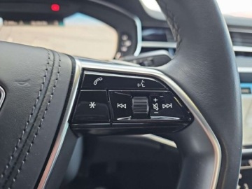 Audi A8 D5 Sedan Facelifting 3.0 55 TFSI 340KM 2023 Audi A8 Long, panoramiczny dach, skretna tylna os, kamery 360, head up, BO, zdjęcie 15