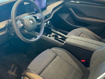 Skoda Superb III Kombi Facelifting 1.5 TSI 150KM 2025 Od ręki - Selection 1.5 TSI mHEV DSG 150KM, zdjęcie 4