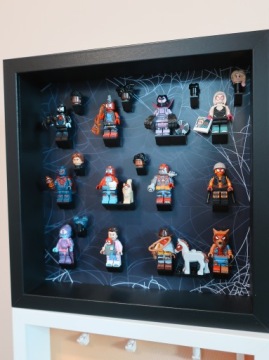 РАМА ДЛЯ LEGO MINIFIGURES 71050 ЧЕЛОВЕК-ПАУК 27СМ