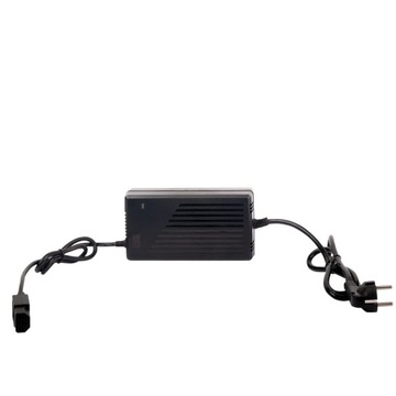 ŁADOWARKA DO AKUMULATORÓW AGM 12V AC-020 12V 12A
