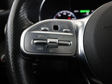 Mercedes Klasa C W205 Kombi Facelifting HYBRYDA 2.0 300 de 306KM 2020 Mercedes C 300 PHEV AMG Line multibeam LED, zdjęcie 33