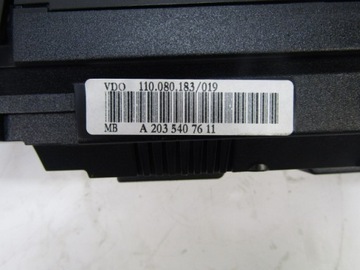 MERCEDES C W203 PŘÍSTROJOVÁ DESKA BUDÍKY 2,6 V6 A2035407611 4MATIC