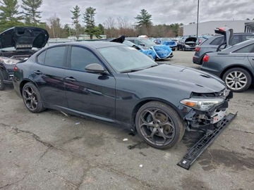 Alfa Romeo Giulia II Sedan Facelifting 2.0 Turbo 280KM 2023 Alfa Romeo Giulia Ti 2023 2.0l 2.0 Benzyna 280KM, zdjęcie 4