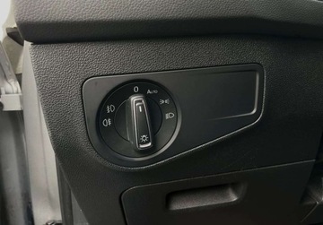Volkswagen Tiguan II SUV 2.0 TDI 150KM 2019 Volkswagen Tiguan 2.0 TDI IQ.DRIVE 150KM DSG bezwypadkowy kamera, zdjęcie 35