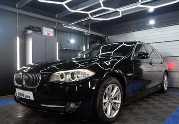 BMW Seria 5 F10-F11 Touring 520d 184KM 2011 BMW Seria 5 Kombi_Panoramiczny dach_Nawigacja_Podgrzewane fotele 2.0 Diesel, zdjęcie 2