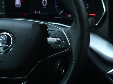 Skoda Octavia IV Scout 1.5 TSI ACT 150KM 2022 Skoda Octavia 1.5 TSI, Salon Polska, zdjęcie 18