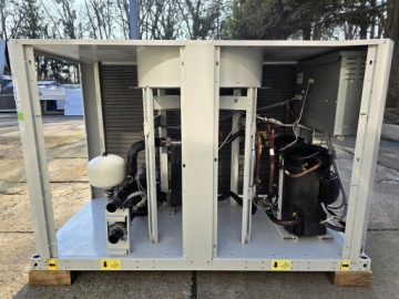 Чиллер Carrier мощностью 62 кВт