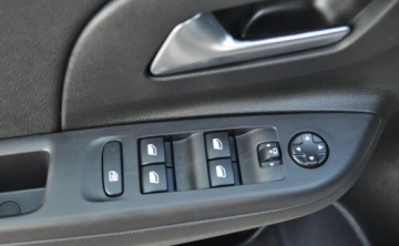 Opel Corsa F Hatchback 5d 1.2 75KM 2020 Opel Corsa 1.2 Benzyna 75KM, zdjęcie 23