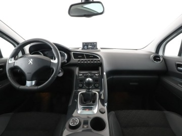 Peugeot 3008 I Crossover Facelifting 1.2 PureTech 130KM 2015 Peugeot 3008 1.2 Benzyna Allure Panorama Navi, zdjęcie 14