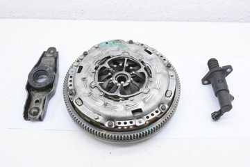 AUDI A3 8V VW SEAT SKODA 1.8TFSI DVOUHMOTA LOŽISKO ODPOR POMOCNÝ SPOJKOVÝ VÁLEC KPL.