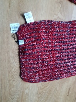 НОВЫЙ теплый шарф Springfield, длина 130 см, красивого цвета.