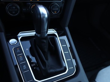 Volkswagen Arteon Fastback 2.0 TDI 190KM 2017 VW Arteon 2.0 TDI, Salon Polska, 187 KM, Automat, zdjęcie 15