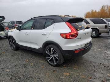 Volvo XC40 2022 Volvo XC 40 T5 R-Design 2022 2.0 Benzyna 248KM, zdjęcie 1