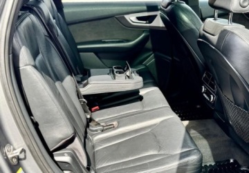 Audi Q7 II SUV 3.0 TDI 218KM 2017 Audi Q7 3.0 TDI Sline Quattro NAvi PDC Skory czarna podsufitka Climatronic, zdjęcie 31