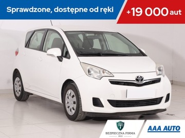 Toyota Verso-S 1.33 Dual VVT-i 99KM 2013 Toyota Verso-S 1.33 VVT-i, GAZ, Klima