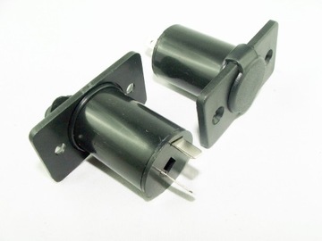 GNIAZDO ZAPALNICZKI MONTAŻOWE PROSTOKĄTNE