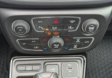 Jeep Compass II SUV Facelifting 1.3 GSE T4 150KM 2021 Jeep Compass 1,3 T 150KM NAVI Key-less Panorama FULL LED Skora Bezwypadkowy, zdjęcie 20