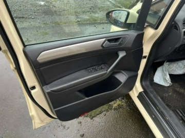 Volkswagen Touran III 2020 Volkswagen Touran 2,0TDI- 115KM, zdjęcie 7