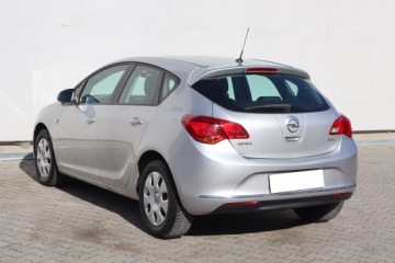 Opel Astra J GTC 1.7 CDTI ECOTEC 110KM 2014 Opel Astra 1.7 CDTI, Salon Polska, Serwis ASO, zdjęcie 3