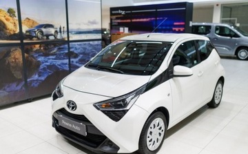 Toyota Aygo II Hatchback 3d Facelifting 1.0 VVT-i 72KM 2019 Toyota Aygo 1.0 VVT-i X-play Benzyna 72KM, zdjęcie 2