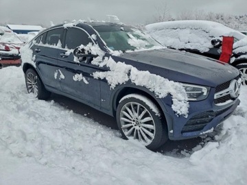 Mercedes GLC C253 2021 Mercedes-Benz GLC 2021 MERCEDES-BENZ GLC COUPE 300 4MATIC 2.0 Benzyna 255KM, zdjęcie 3