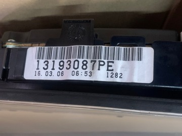 13193087PE PŘÍSTROJOVÁ DESKA BUDÍKY OPEL VECTRA C SIGNUM