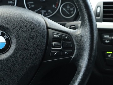 BMW Seria 3 F30-F31-F34 2013 BMW 3 318 d, Skóra, Xenon, Bi-Xenon, Klima, zdjęcie 19