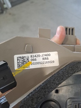 KIA XCEED 21R ZÁMEK DVEŘE PRAVÝ ZADNÍ 6PIN 81420-J7400