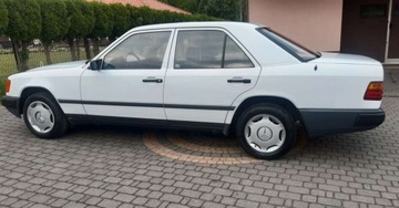 Mercedes W124 Sedan 2.0 105KM 1987 Mercedes-Benz W124 (1984-1993) Mercedes-Benz W124 (1984-1993) 2.0 Benzyna, zdjęcie 25