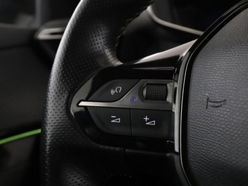 Peugeot 2008 II SUV 1.2 PureTech 130KM 2020 Peugeot 2008 full LED virtual cocopit półskóra, zdjęcie 30