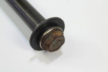 YAMAHA YZF R1 RN12 04-06 ПЕРЕДНЯЯ ОСЬ