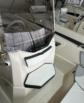 Новая моторная лодка OPEN: Trimarchi AMUNI - 6.00м/7 человек - boatcenter.pl