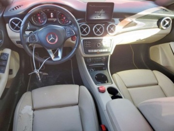 Mercedes CLA C117 2018 Mercedes-Benz CLA 2018 r.,2,0L 2.0 Benzyna 208KM, zdjęcie 7