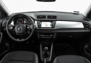 Skoda Fabia III Kombi Facelifting 1.0 TSI 95KM 2021 Skoda Fabia 1.0TSI 95KM Ambition Plus, Kamera Cofania, Czujniki Parkowania, zdjęcie 13