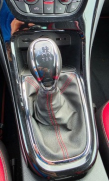 Opel Astra J GTC 2.0 BiTurbo CDTI 195KM 2013 Opel Astra GTC CDTI 195KM LED Infinity Xenon Skora 2.0 Diesel 195KM, zdjęcie 16