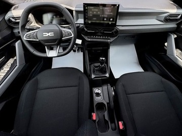 Dacia Bigster 1.2 TCe 130KM 2025 Od ręki - Essential 4x4 1.2 TCe mHEV 130KM, zdjęcie 5