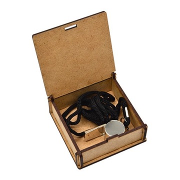 Metalowy gwizdek z grawerem PREZENT dla trenera dzień nauczyciela