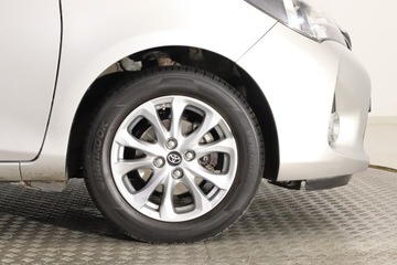 Toyota Yaris III Hatchback 5d Facelifting 1.33 Dual VVT-i 99KM 2016 Toyota Yaris 1.33 Dual VVT-i, Salon Polska, Klima, zdjęcie 14